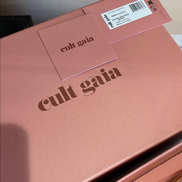 Cult Gaia metallic gold sculptural lucite Reina clutch. - Picture 3 of 7